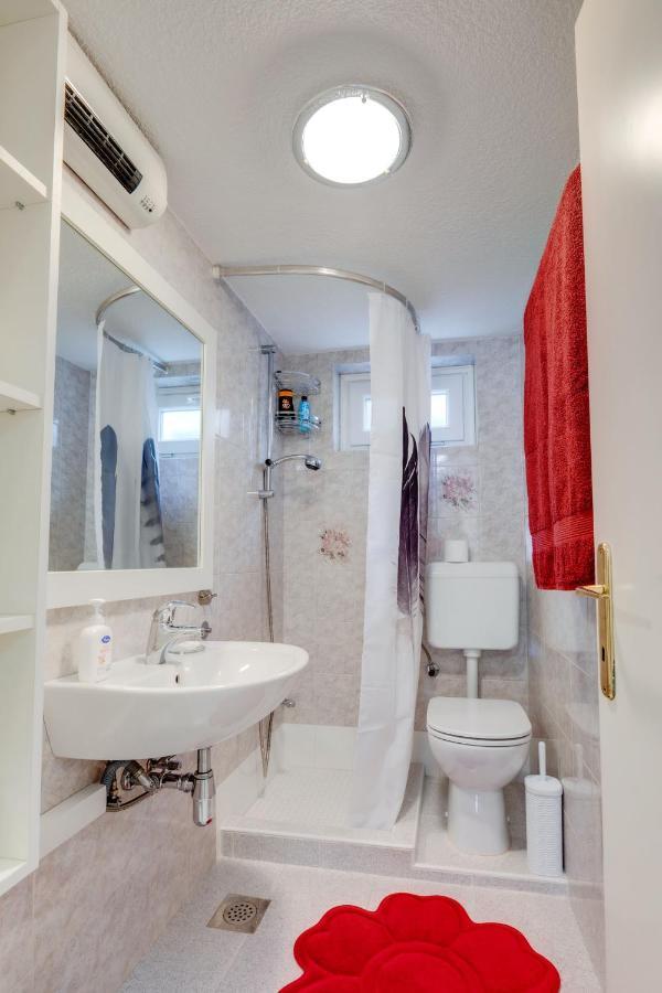 Apartma Valentina Pobegi Exterior foto